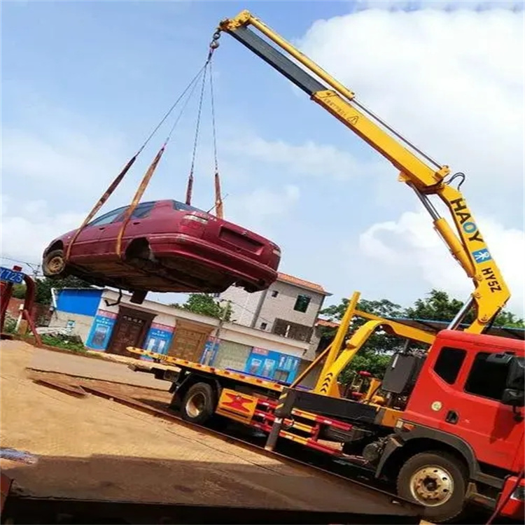 雅安吊车救援小汽车怎么吊