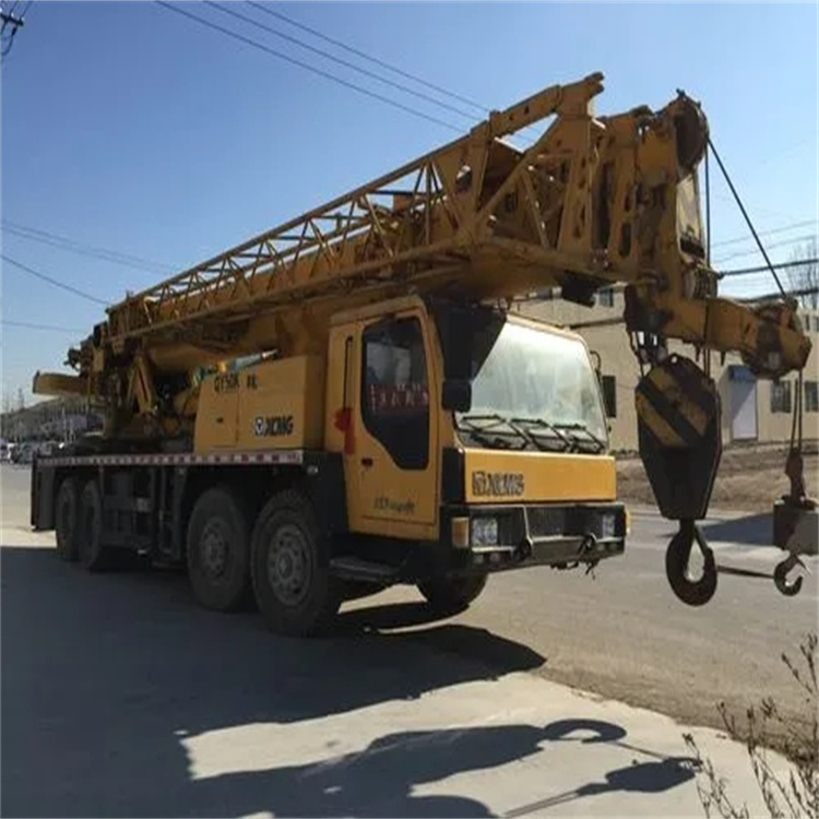 雅安哪里有专业吊车出租