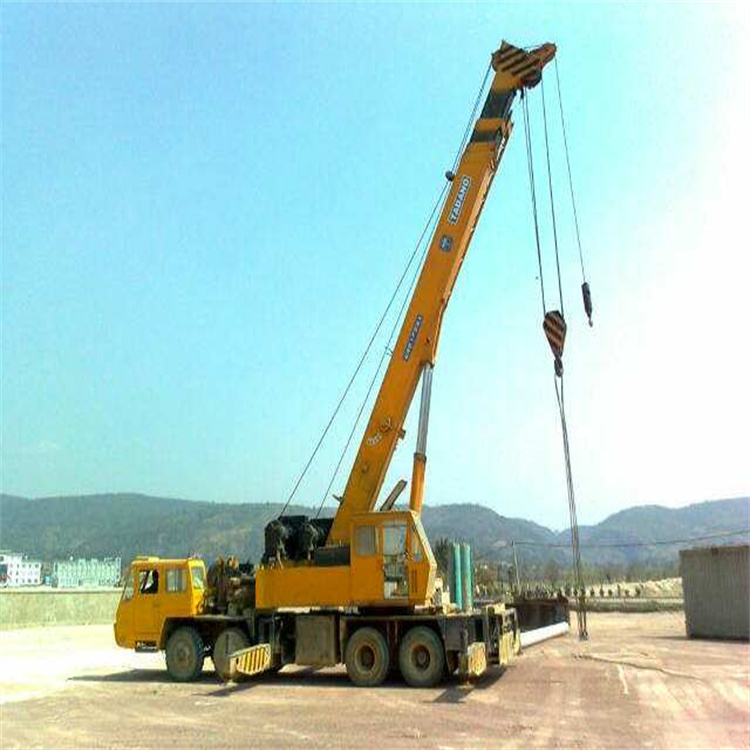 雅安小型吊车出租价格是多少